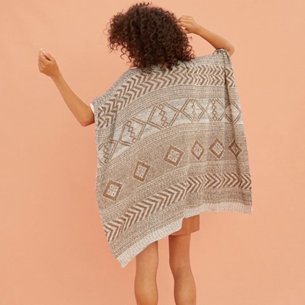 NWT, The Jetset Diaries Standard Knit Poncho